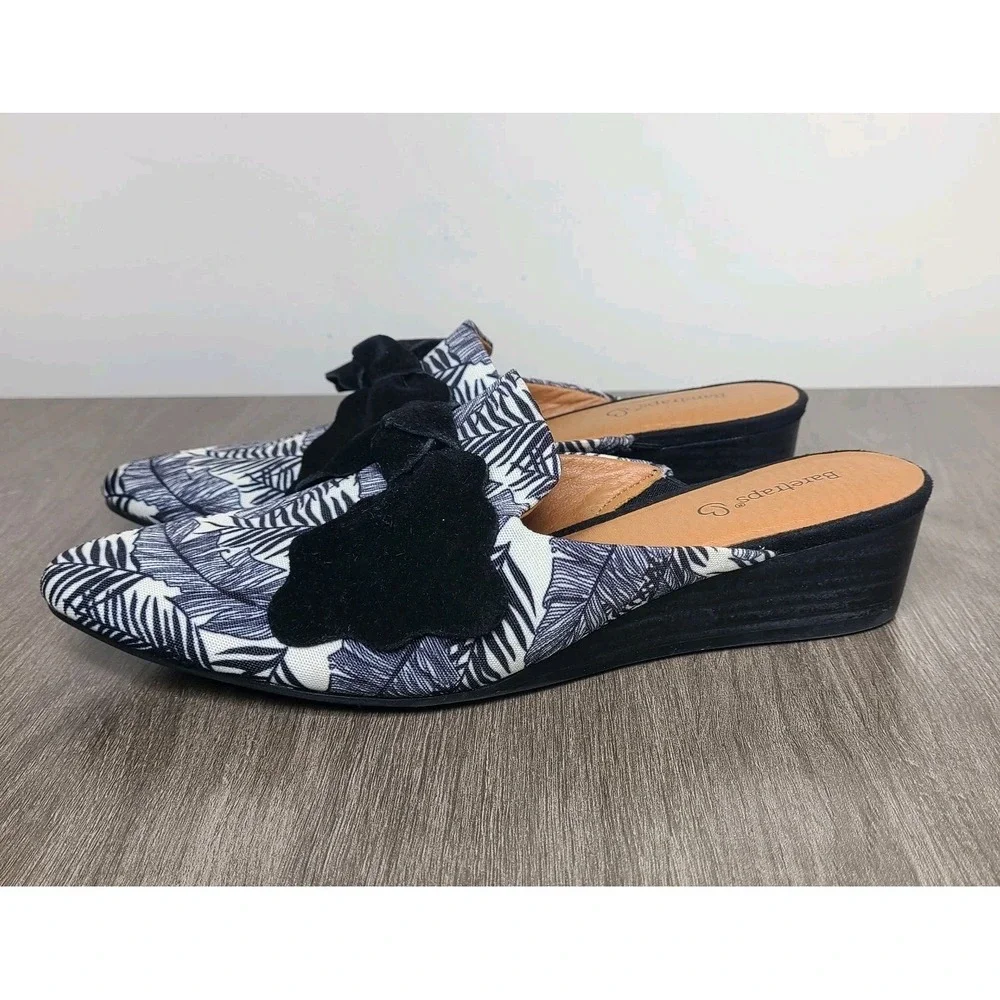 Baretraps Womens Lakelin Mules Leather Loafers 8M Blue White Floral Bow Pointed